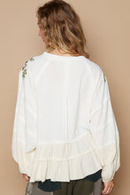 Load image into Gallery viewer, Harvest Bloom Embroidered Pullover