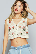 Load image into Gallery viewer, Boho Embroidered Floral Crop
