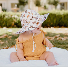 Load image into Gallery viewer, Butterfly Bucket Hat
