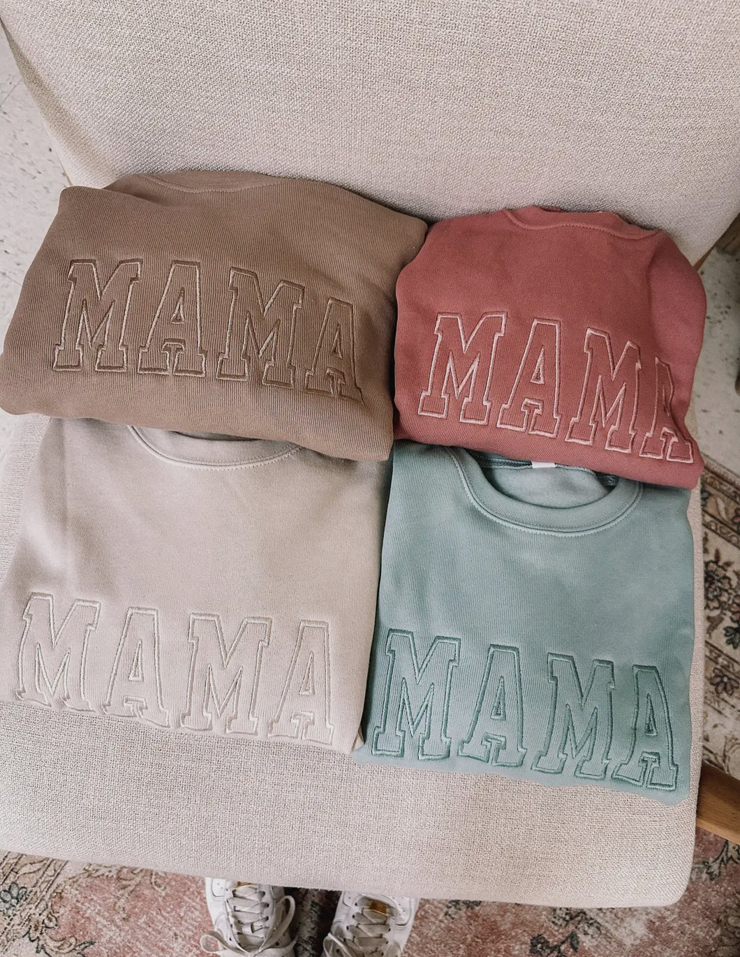 MAMA embroidered crew