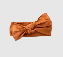 Load image into Gallery viewer, Organic Bow Knot
